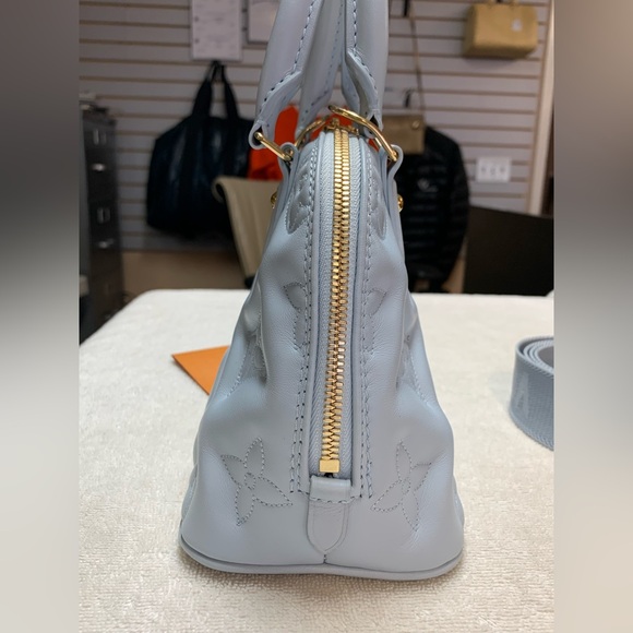 Louis Vuitton Alma BB Bubblegram Leather Ice Blue Glacier Bag - Picture 2 of 16